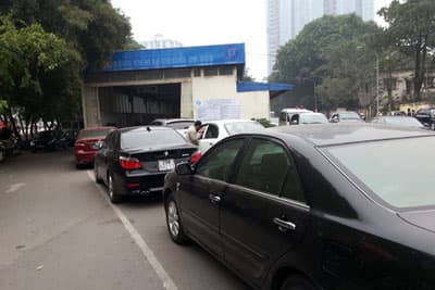 Chưa đến hạn đăng kiểm, không phải mang theo phương tiện
