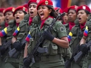 Quân đội, cảnh sát Venezuela cảnh giác sau khi Chavez qua đời