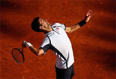 Federer và Djokovic trở lại chính mình