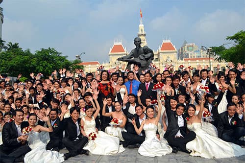 Giới thiệu Lễ cưới tập thể cho 100 đôi thanh niên công nhân