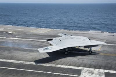 Mỹ công khai clip UAV X-47B hạ cánh trên tàu sân bay