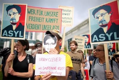 Edward Snowden xin tị nạn chính trị ở 6 quốc gia khác nhau
