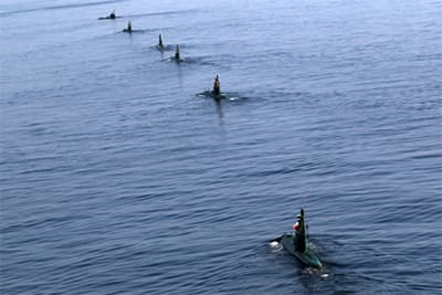 Iran tự đóng tàu ngầm nội địa mới