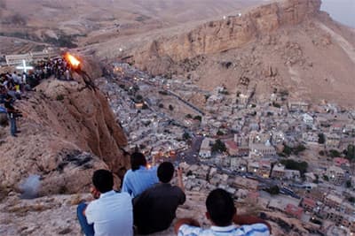 Phe đối lập đánh chiếm vùng đất thánh của người Thiên chúa giáo Syria