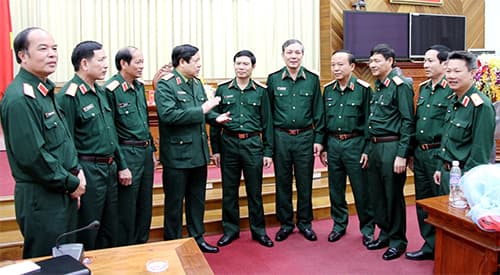 Đại tướng Phùng Quang Thanh làm việc tại Quân khu 4