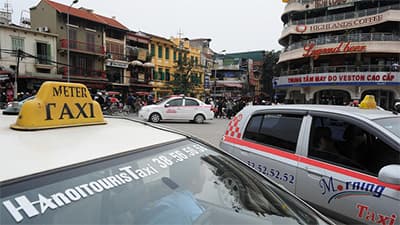 Hoạt động của xe tắc-xi Uber phải theo đúng quy định của pháp luật