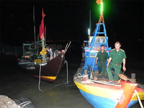 Cứu nạn phương tiện và 5 thuyền viên gặp nạn trên biển Vũng Tàu