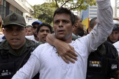 Lãnh đạo phe đối lập Venezuela đã đầu hàng