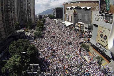 Venezuela: Làn sóng biểu tình chống chính phủ lan rộng