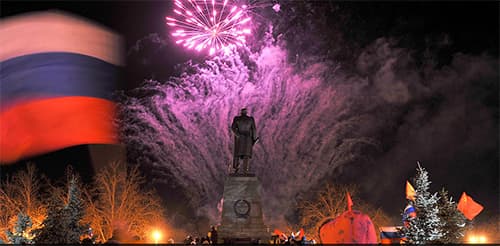 Người dân Crưm ăn mừng việc sáp nhập với Liên bang Nga