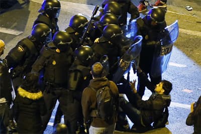 Tây Ban Nha: 88 người bị thương trong bạo loạn tại Madrid