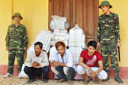 Bắt giữ gần 1.500 bao thuốc lá nhập lậu