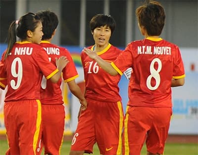 VFF "thưởng nóng" 300 triệu đồng cho ĐT nữ Việt Nam