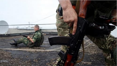 Tự vệ Lugansk vây hãm 2000 Vệ binh quốc gia Ukraine