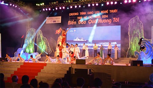 Giao lưu nghệ thuật “Trại hè Việt Nam 2014 - Biển, đảo quê hương tôi”