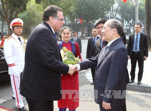Chủ tịch Quốc hội Nguyễn Sinh Hùng hội đàm với Chủ tịch Hạ viện Uruguay
