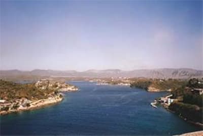 Cuba mở rộng cảng Moncada