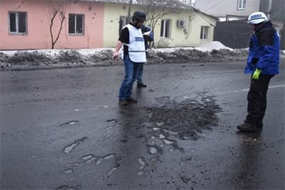 OSCE phát hiện bom chùm ở miền Đông Ukraine
