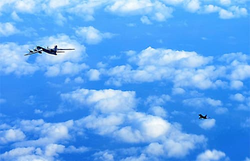Máy bay tiêm kích NATO lại chặn máy bay tiếp liệu Nga ở biển Baltic