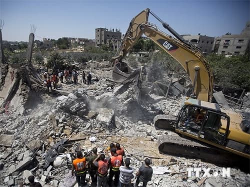 Israel cho phép lô hàng xây dựng lớn vào Gaza