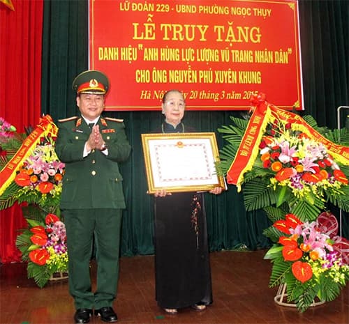 Truy tặng Đại tá Nguyễn Phú Xuyên Khung danh hiệu Anh hùng LLVTND