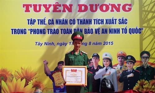 Mưu trí, dũng cảm bắt giữ cướp biển