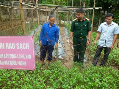 Yêu nhau thì đến Kim Bôi…
