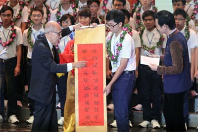 Giáo sư Vũ Khiêu – “Hiện tượng lao động sáng tạo” không ngừng nghỉ
