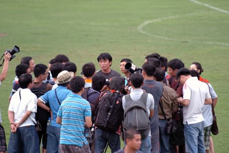 HLV trưởng Phan Thanh Hùng: Nếu muốn đi tiếp, ĐTVN phải thắng Philippines