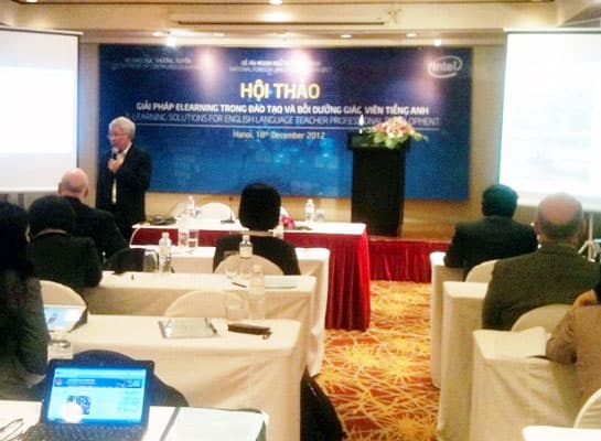 Giải pháp E-learning trong đào tạo và bồi dưỡng giáo viên tiếng Anh