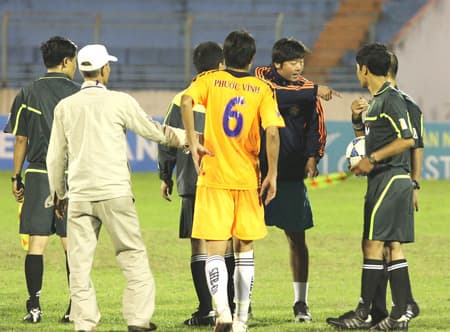 SHB Đà Nẵng muốn tạm dừng V.League