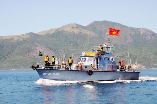 Lính trinh sát Biên phòng vào trận