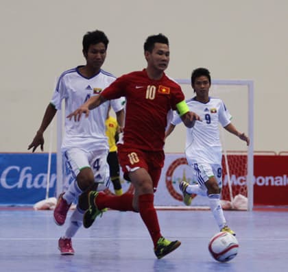 Thắng ĐT Futsal Myanmar, ĐT Futsal Việt Nam rộng cửa vào bán kết
