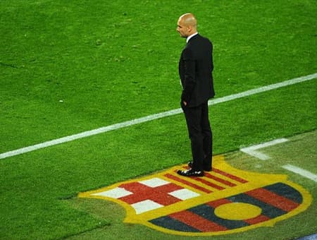 HLV Pep Guardiola chính thức chia tay CLB Barcelona