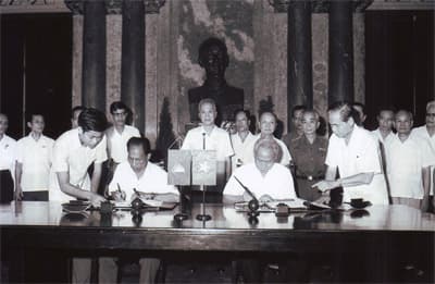 Kỳ 3: Cuộc chiến tranh bắt buộc