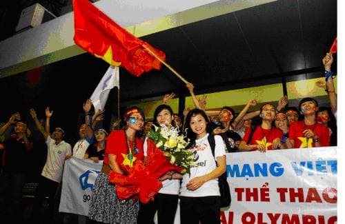 Đoàn thể thao đầu tiên của Việt Nam lên đường tham dự Olympic London 2012
