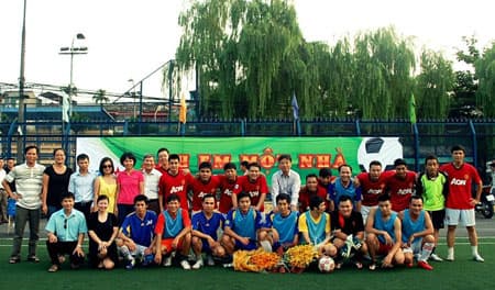 Anh em một nhà!
