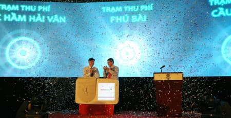 Thu phí cầu đường tự động