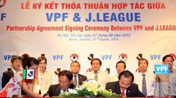 Sẽ trao đổi cầu thủ giữa hai giải V.League và giải J.League (Nhật Bản)