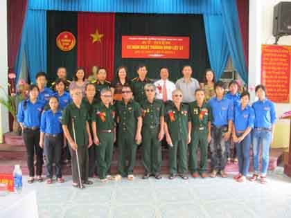 Đẹp mãi màu xanh trên hành trình tìm lửa