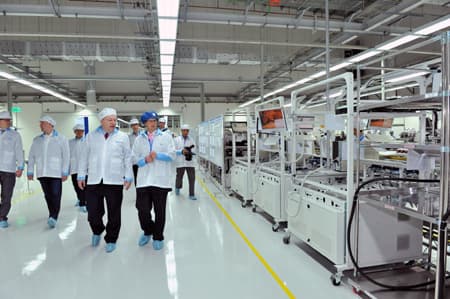 Khánh thành nhà máy sản xuất điện thoại hiện đại nhất tại Việt Nam