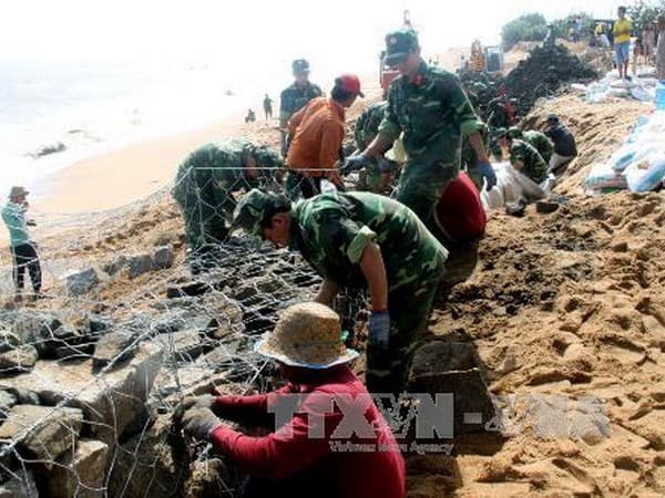 Bão gây mưa từ Hà Tĩnh đến Bình Định