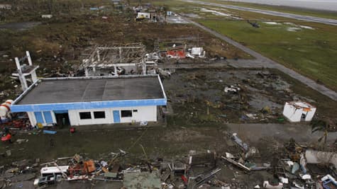 Philippines: 1.833 người thiệt mạng do bão Haiyan