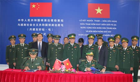 Ký kết Đồn – Trạm hữu nghị Việt Nam -  Trung Quốc
