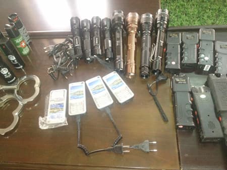 Bắt đối tượng buôn bán công cụ hỗ trợ