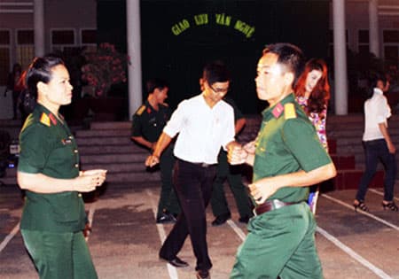 Vũ điệu lính tăng