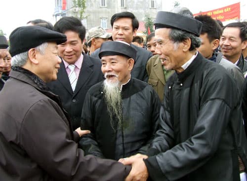 Tổng Bí thư Nguyễn Phú Trọng dự Tết Trồng cây và thăm gia đình chính sách