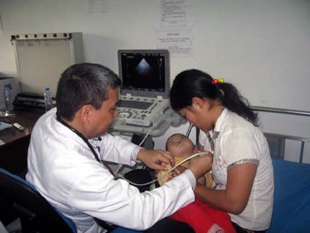 Tuyên Quang: Hơn 1.600 trẻ em nghèo được khám sàng lọc bệnh tim miễn phí