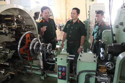 Cán bộ năng động, công nhân sáng tạo