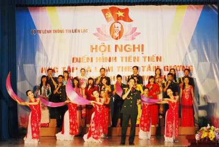 Tôn vinh 66 điển hình tiên tiến làm theo Bác
